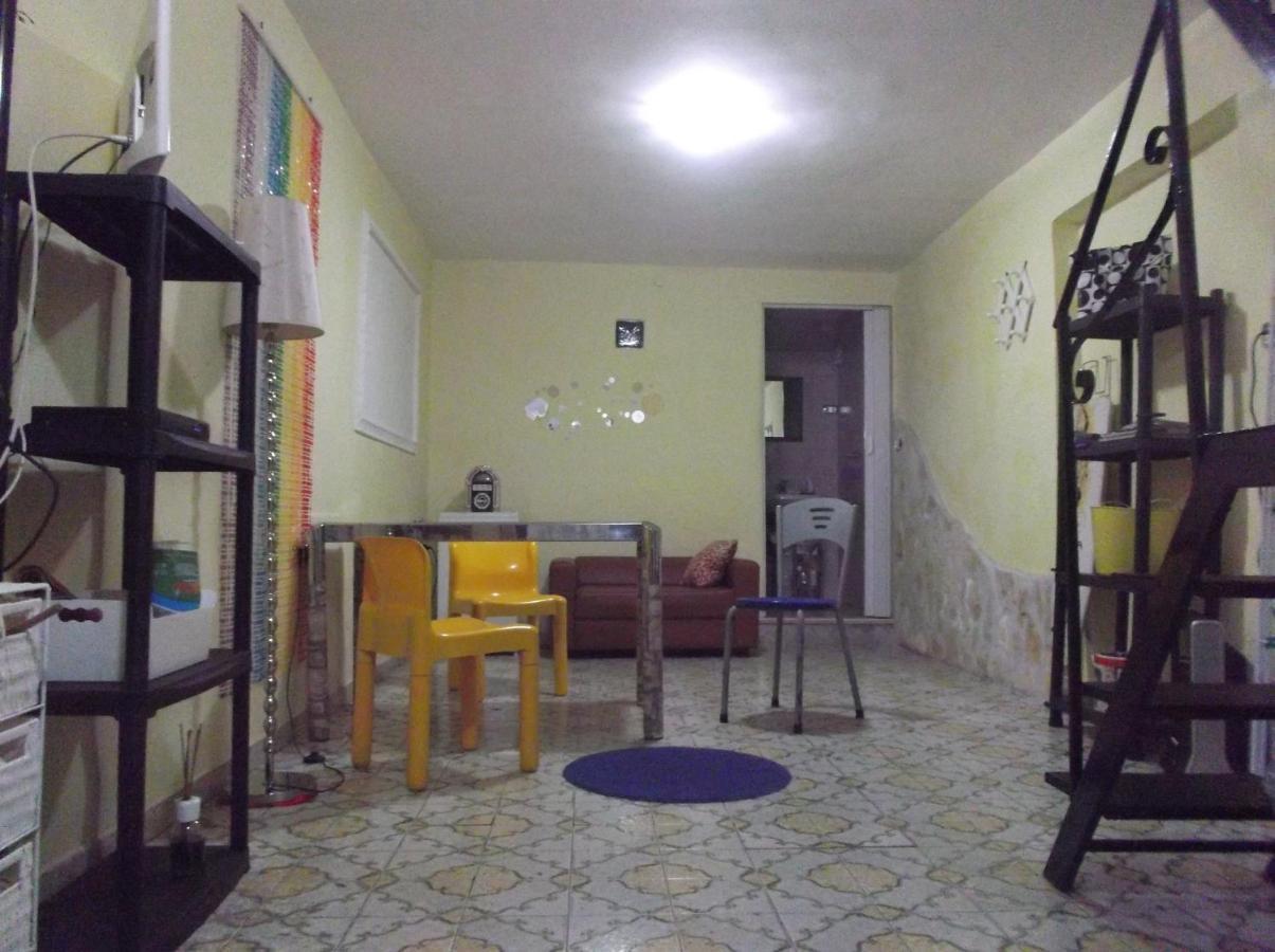 Monolocale Fronte Strada Napoli Centro Storico Villa Eksteriør billede